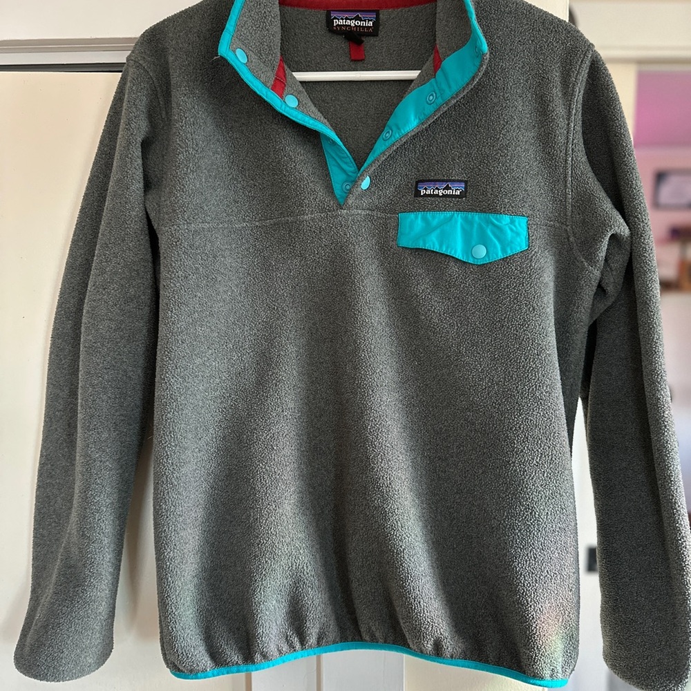 Patagonia Gray and Teal Synchilla Pullover